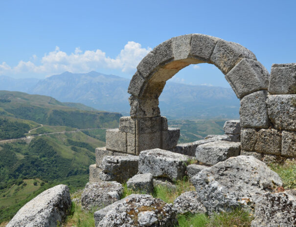 the-southeastern-gate-of-amantia-albania-11974